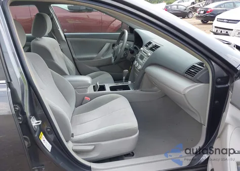 2011 Toyota Camry Se/Le/Xle z USA, uszkodzony, nr VIN 4T4BF3EK6BR156429